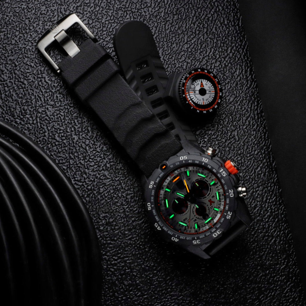 Bear Grylls Survival Master 3748 – Luminox Canada